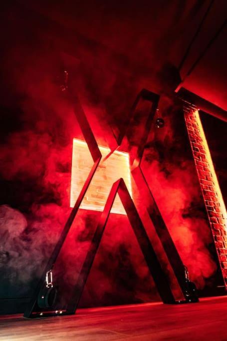 Loveroom O Diable Des Plaisirs Avec Jacuzzi Tourcoing Eksteriør bilde